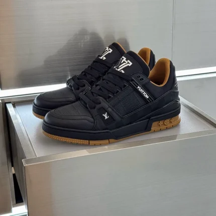 LOUIS VUITTON Trainer Sneakers