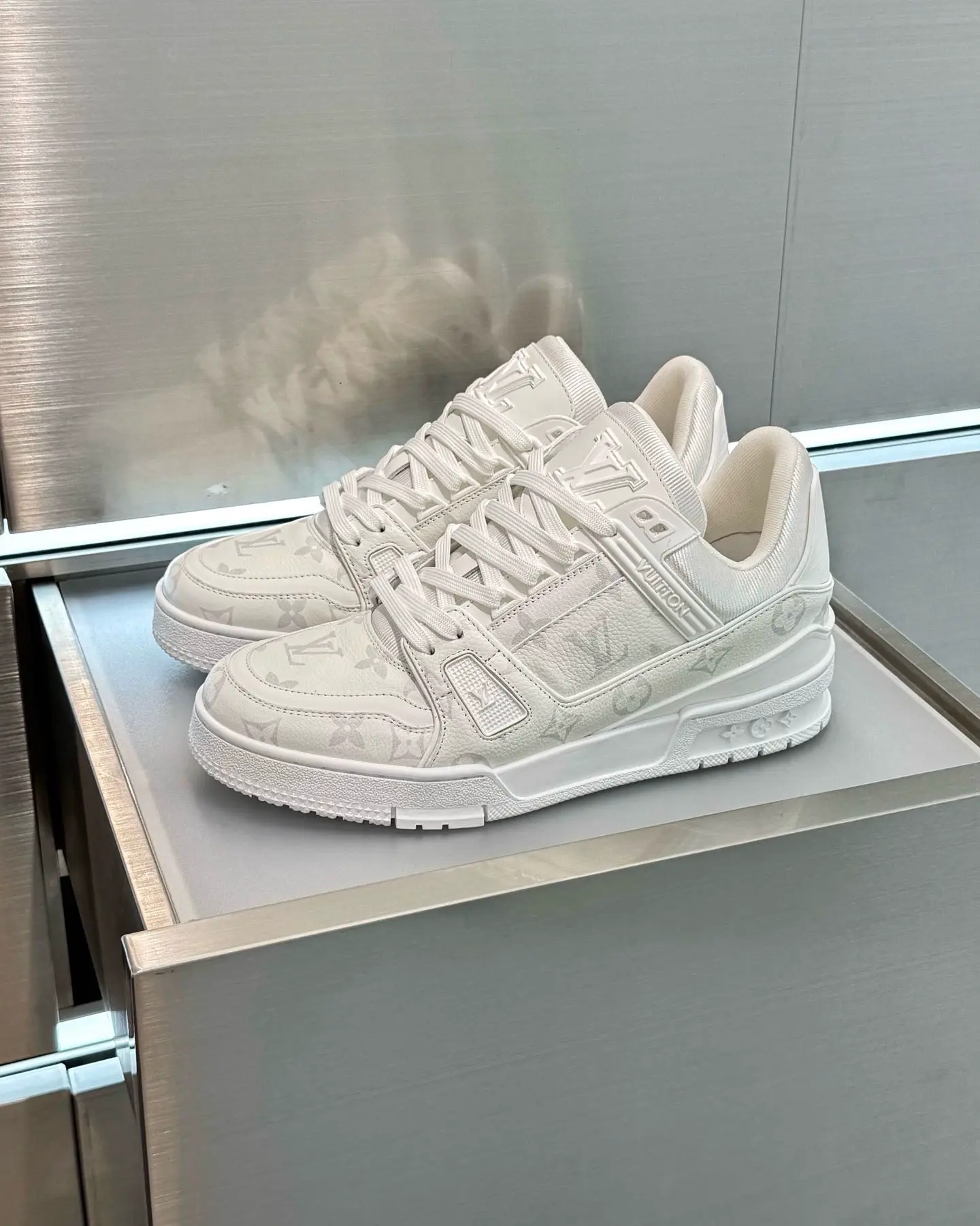 1A67C2B9-49EF-4EBD-94DE-42889ED84A54