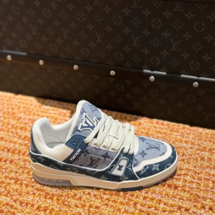 LOUIS VUITTON Trainer Sneakers