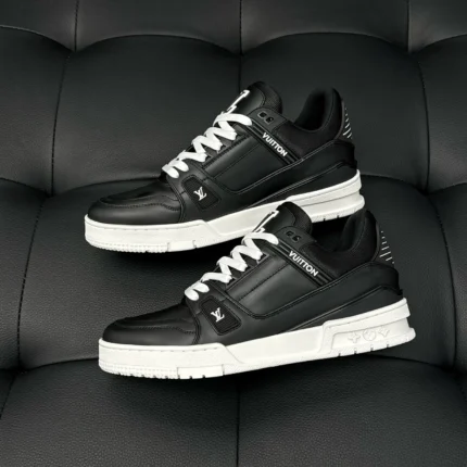 LOUIS VUITTON Trainer Sneakers