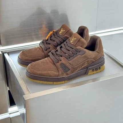 LOUIS VUITTON Trainer Sneakers