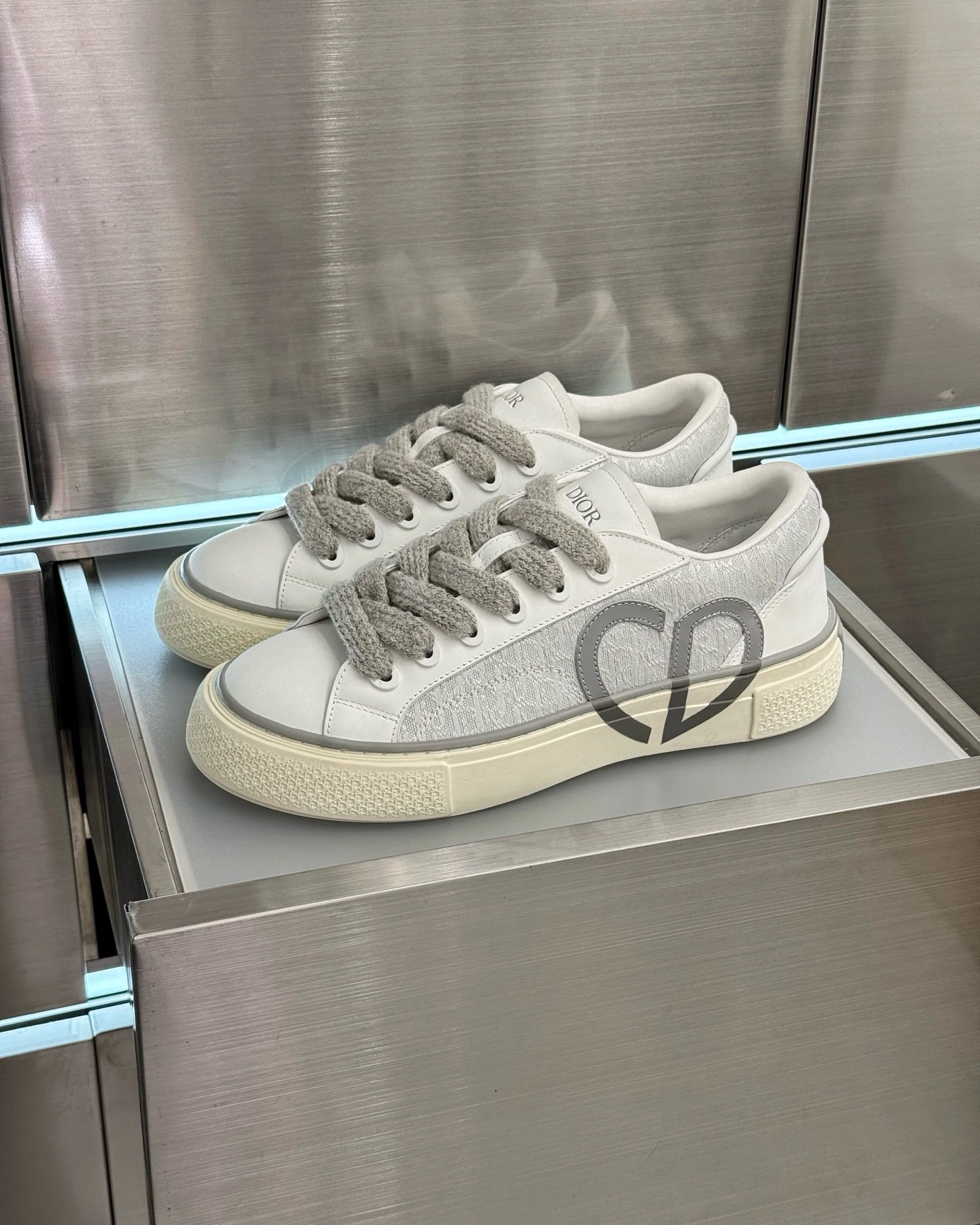 795CF963-3600-45DD-B1B2-C9D71A61CE82