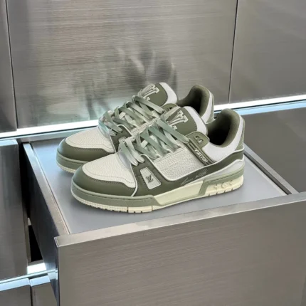 LOUIS VUITTON Trainer Sneakers