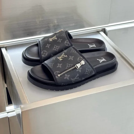 LV  Sandal