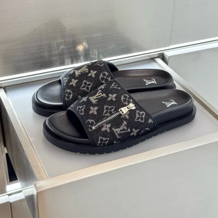 LV  Sandal