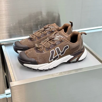 LV Runner Tatic Sneaker