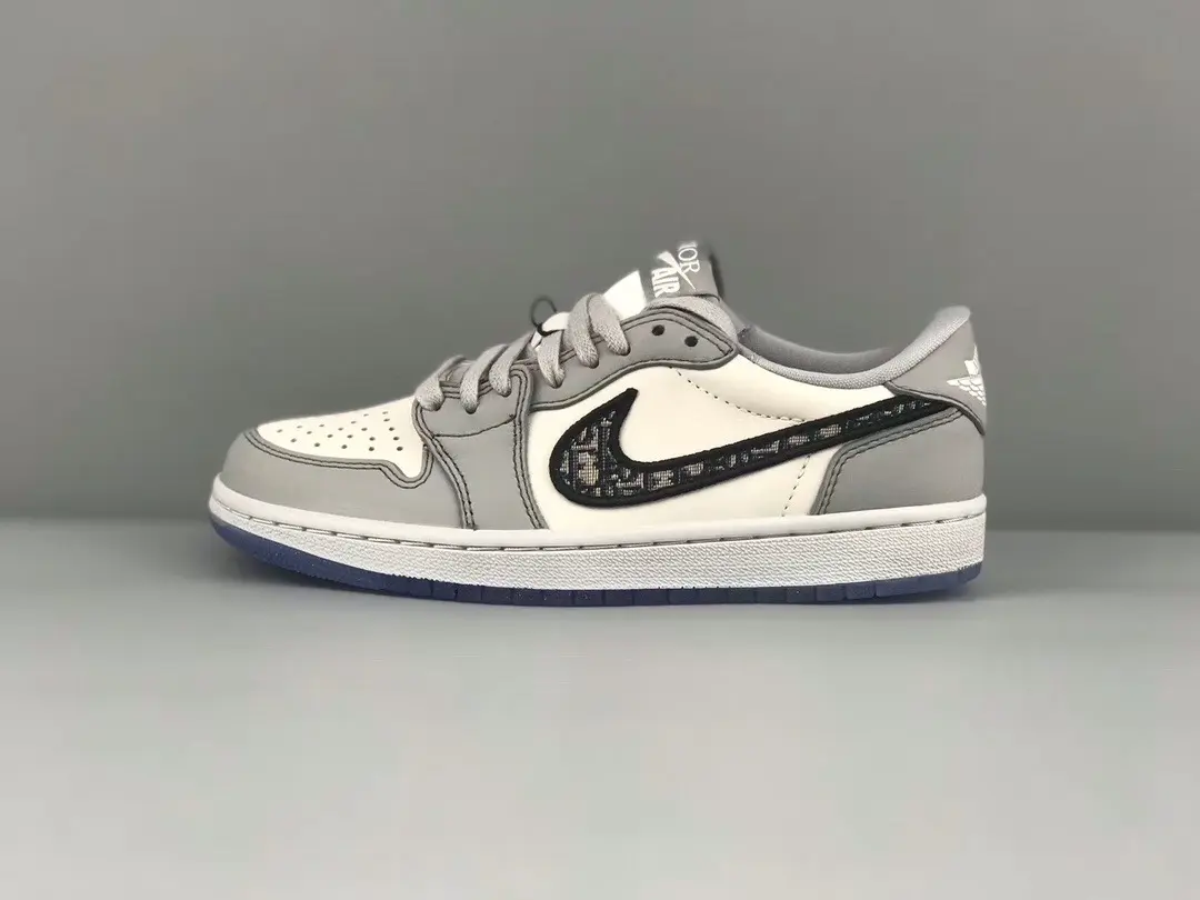 4D8B884D-8325-404F-A05B-18CED361A1F6