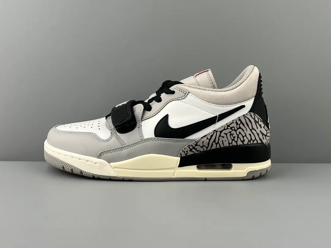 73781614-9070-4FA4-B863-AB27943E8E04