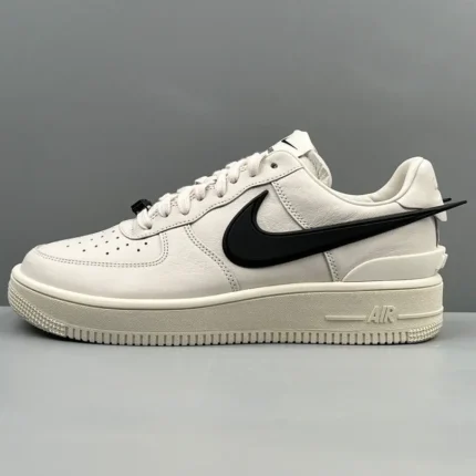 NIKE Air Force 1 x AMBUSH
