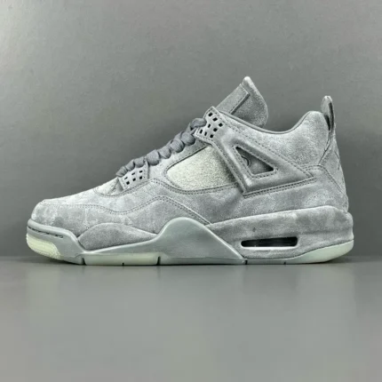 Air Jordan 4 x kaws